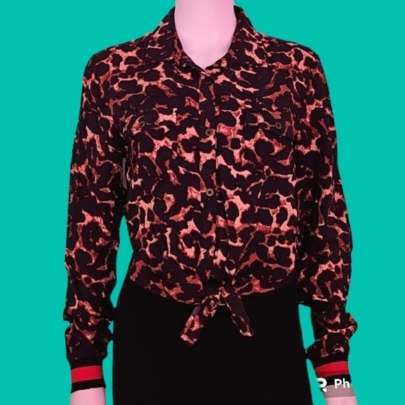 truth NYC Tortoise Print Cropped Bow Tie Waist Baddie Shirt - Picture 1 of 8